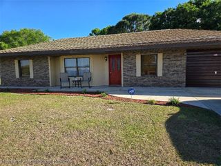 8600 Hampshire Drive, Sebring, FL 33876