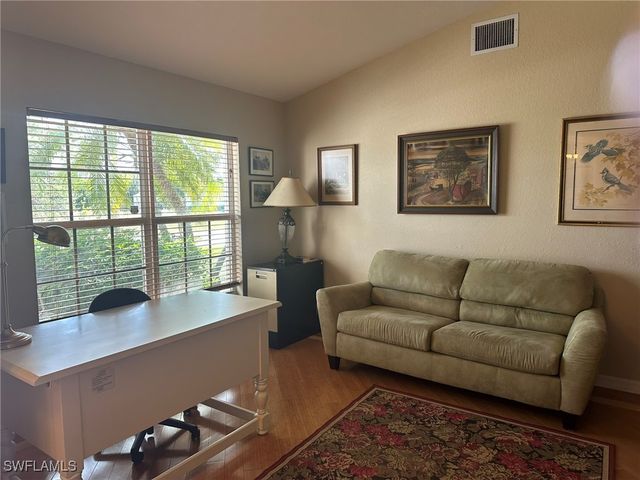 1722 NW 24th PL, Cape Coral, FL 33993