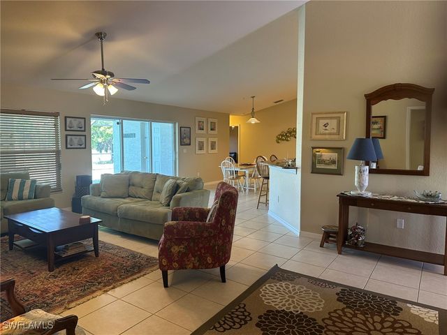 1722 NW 24th PL, Cape Coral, FL 33993