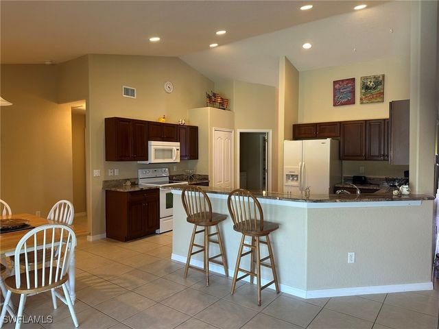 1722 NW 24th PL, Cape Coral, FL 33993