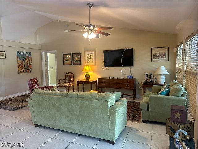 1722 NW 24th PL, Cape Coral, FL 33993