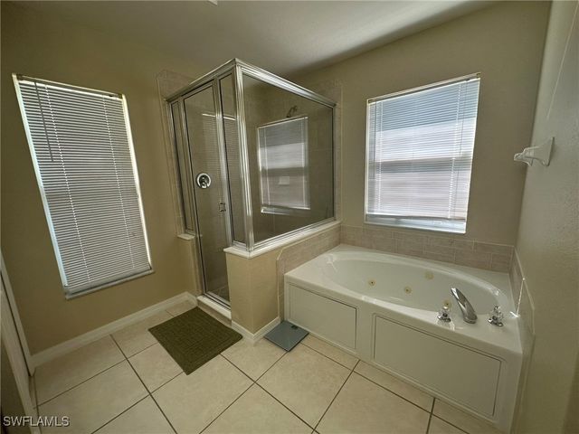 1722 NW 24th PL, Cape Coral, FL 33993