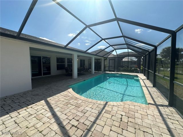 1722 NW 24th PL, Cape Coral, FL 33993