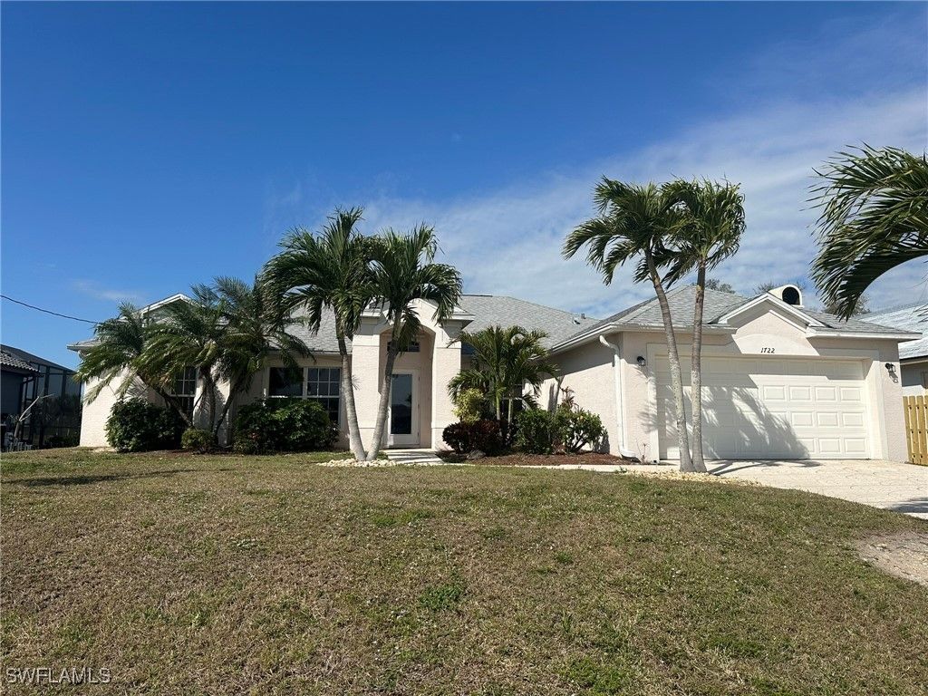 1722 NW 24th PL, Cape Coral, FL 33993