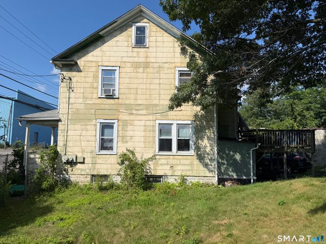 459 Honeyspot Road, Stratford, CT 06615