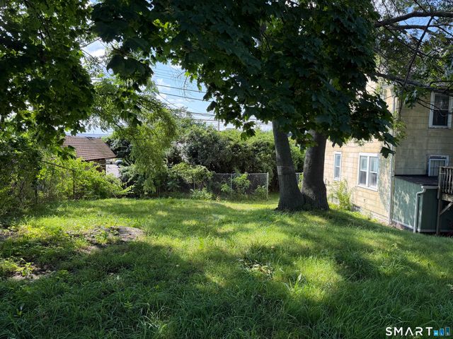 459 Honeyspot Road, Stratford, CT 06615