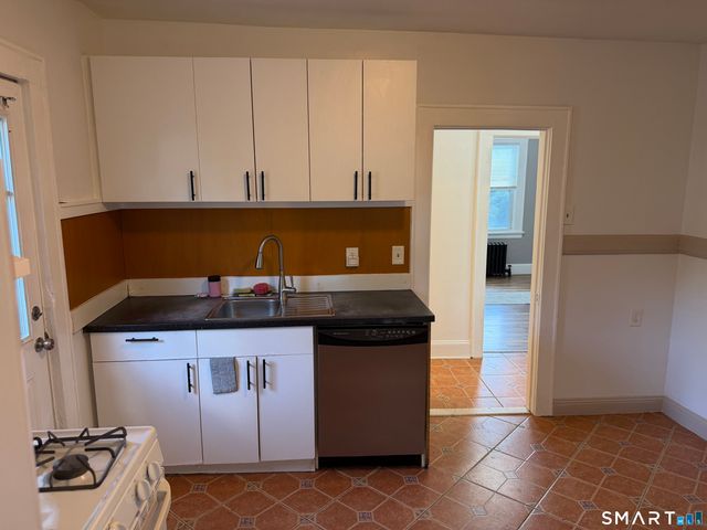 459 Honeyspot Road, Stratford, CT 06615