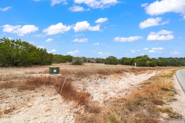 1740 Demi John Bend, Canyon Lake, TX 78133