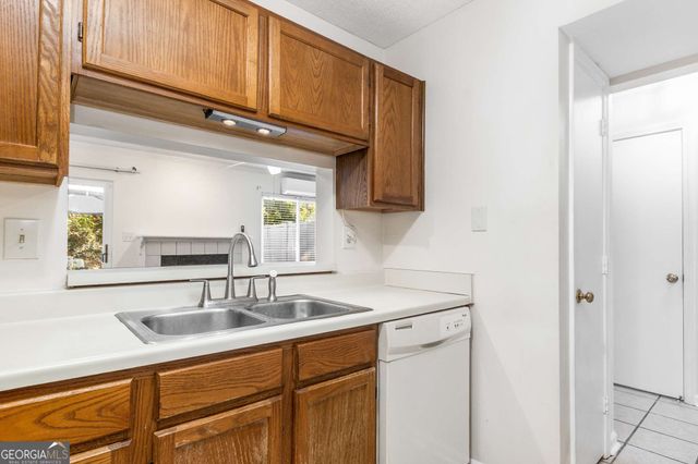 3184 Long Iron Drive, Lawrenceville, GA 30044