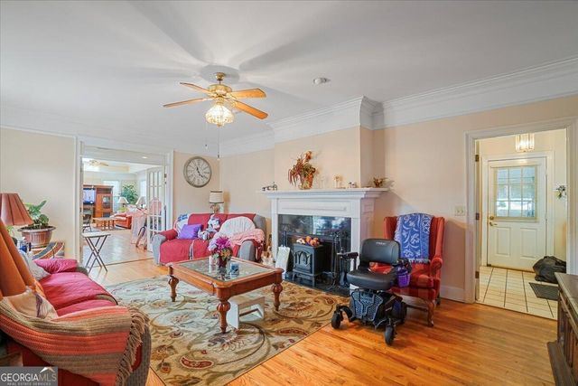 125 Treebrooke Way, Fayetteville, GA 30214