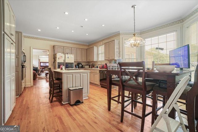 125 Treebrooke Way, Fayetteville, GA 30214