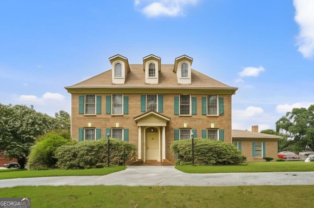 125 Treebrooke Way, Fayetteville, GA 30214