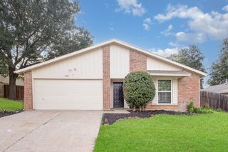 2132 Loma Verde Drive, Bedford, TX 76021