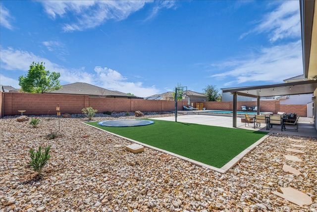 57 W CHESTERFIELD DR, Washington, UT 84780