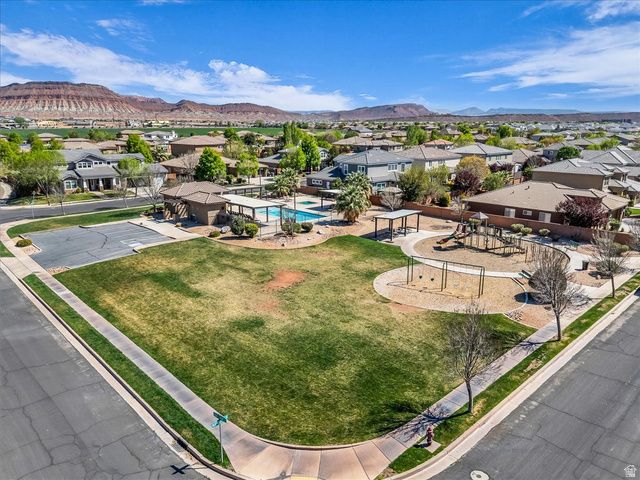 57 W CHESTERFIELD DR, Washington, UT 84780