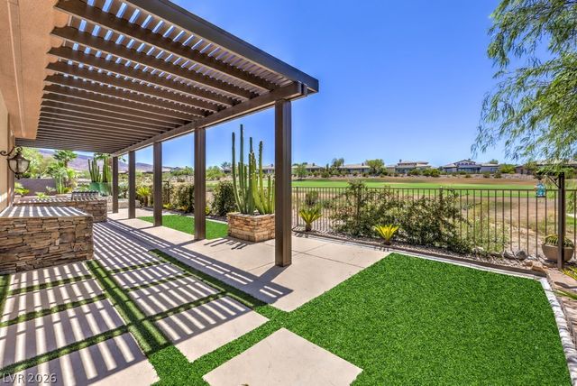 15 Knob Oak Drive, Henderson, NV 89052