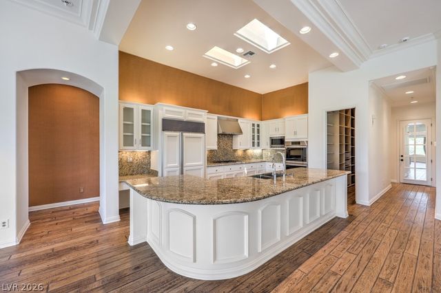 15 Knob Oak Drive, Henderson, NV 89052
