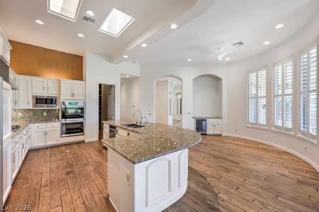 15 Knob Oak Drive, Henderson, NV 89052