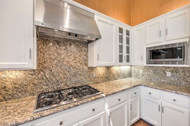 15 Knob Oak Drive, Henderson, NV 89052