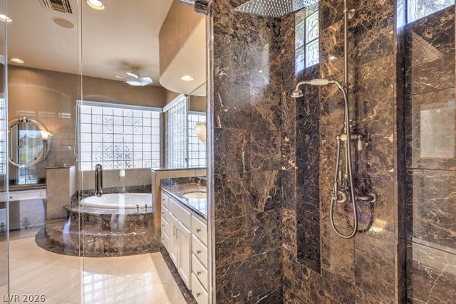 15 Knob Oak Drive, Henderson, NV 89052