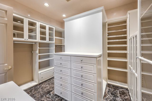 15 Knob Oak Drive, Henderson, NV 89052