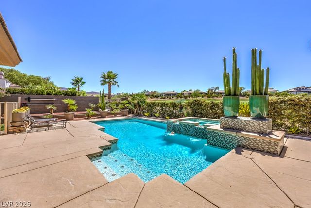 15 Knob Oak Drive, Henderson, NV 89052