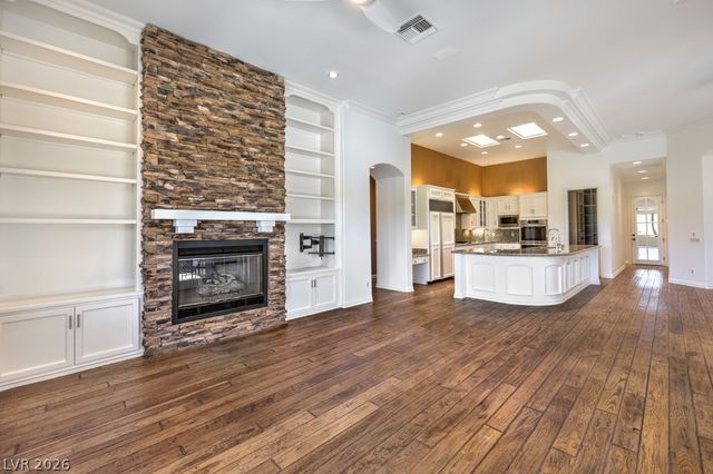 15 Knob Oak Drive, Henderson, NV 89052