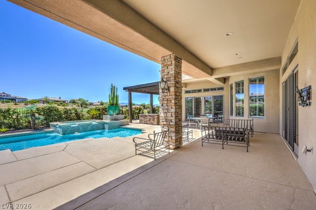 15 Knob Oak Drive, Henderson, NV 89052