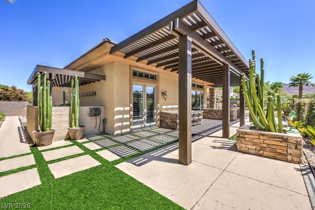 15 Knob Oak Drive, Henderson, NV 89052