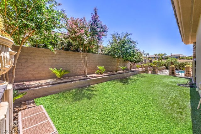 15 Knob Oak Drive, Henderson, NV 89052