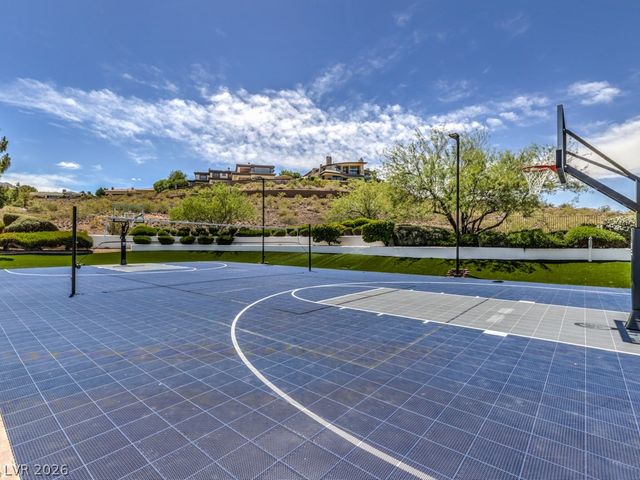 15 Knob Oak Drive, Henderson, NV 89052