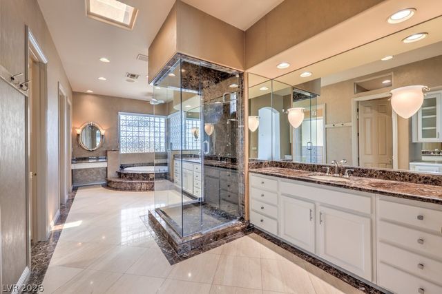 15 Knob Oak Drive, Henderson, NV 89052
