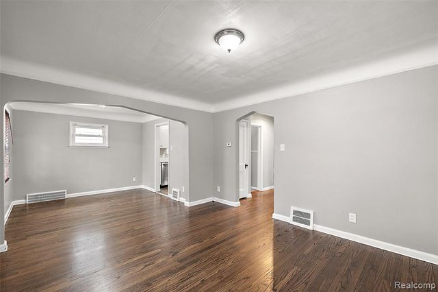 922 Mclean Avenue, Royal Oak, MI 48067