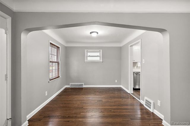 922 Mclean Avenue, Royal Oak, MI 48067