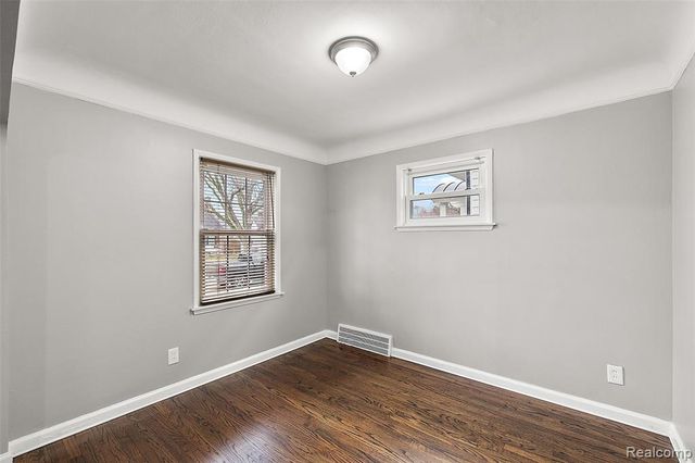 922 Mclean Avenue, Royal Oak, MI 48067