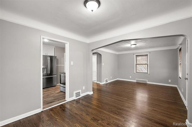 922 Mclean Avenue, Royal Oak, MI 48067