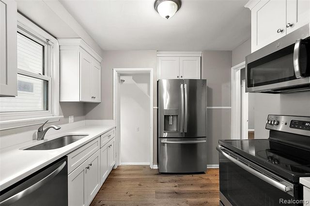 922 Mclean Avenue, Royal Oak, MI 48067