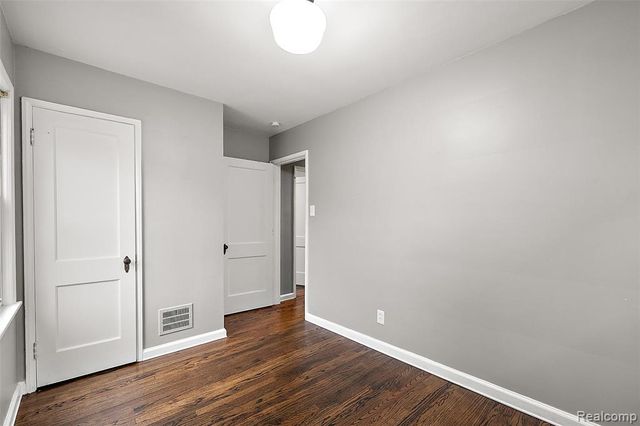 922 Mclean Avenue, Royal Oak, MI 48067