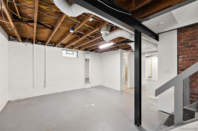 922 Mclean Avenue, Royal Oak, MI 48067