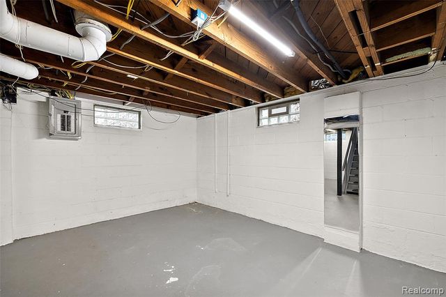 922 Mclean Avenue, Royal Oak, MI 48067