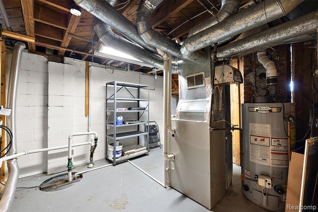 922 Mclean Avenue, Royal Oak, MI 48067