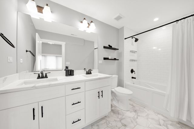 7235 W 71st Street 7235-4, Bridgeview, IL 60455