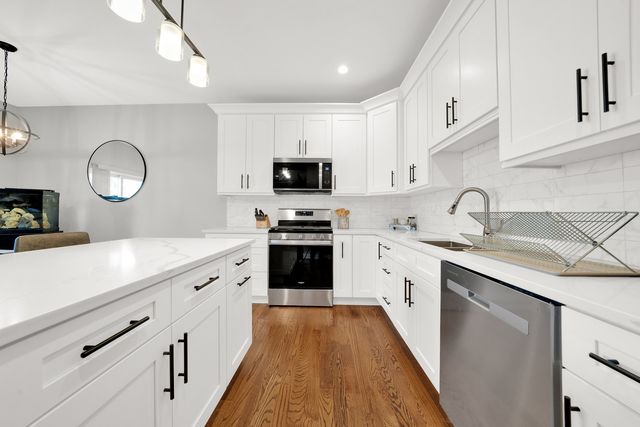 7235 W 71st Street 7235-4, Bridgeview, IL 60455