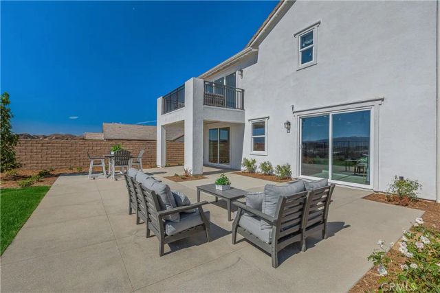 28516 Wildflower Terrace, Castaic, CA 91384