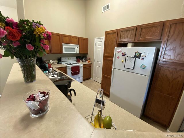 8123 W 51st Place 303, Arvada, CO 80002