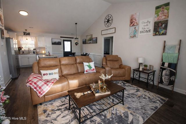 502 Daisy May Place, Jacksonville, NC 28540