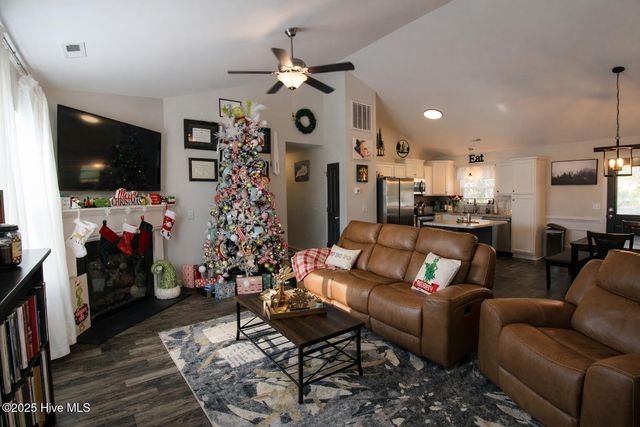 502 Daisy May Place, Jacksonville, NC 28540