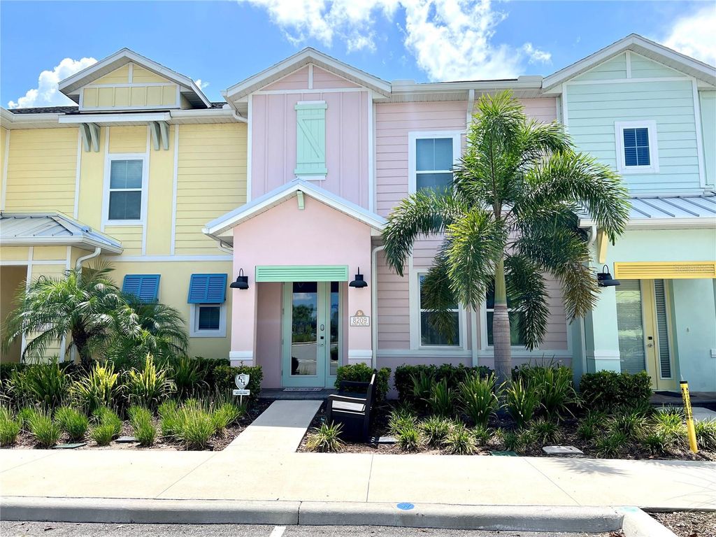 8209 SURF STREET, Kissimmee, FL 34747