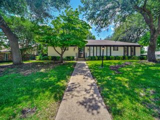 4606 Hazelhurst Lane, Dallas, TX 75227