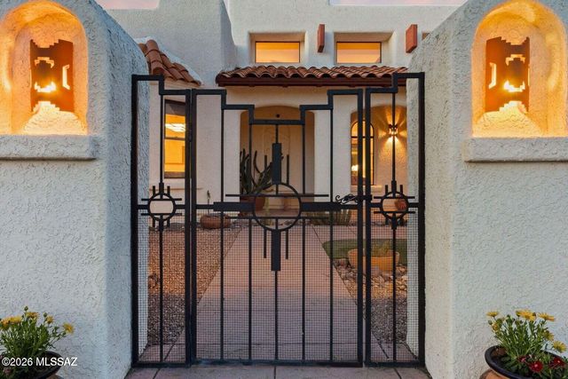 12241 E 8th Street, Tucson, AZ 85748